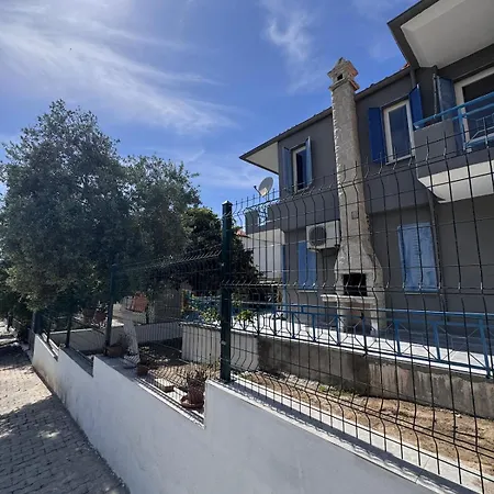 Hébergement de vacances 3br In Kusadası